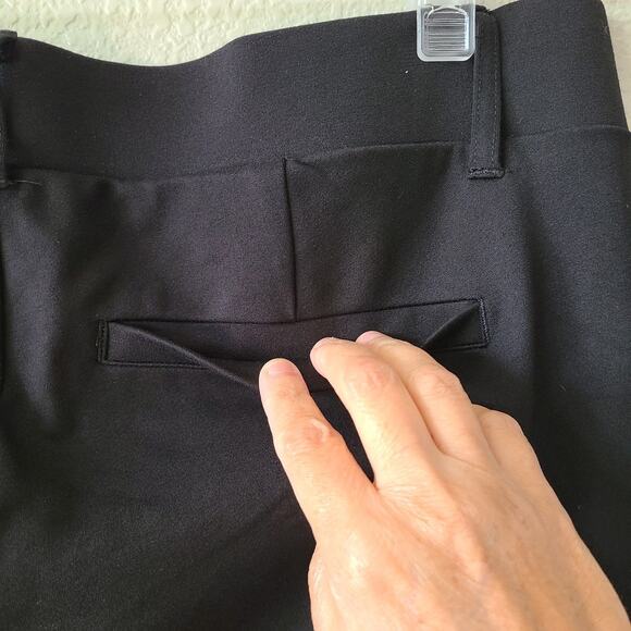 Torrid Black White Tuxedo Stripe Stretch Pull On Pant Size 2X NEW Ponte Cropped - Picture 13 of 13